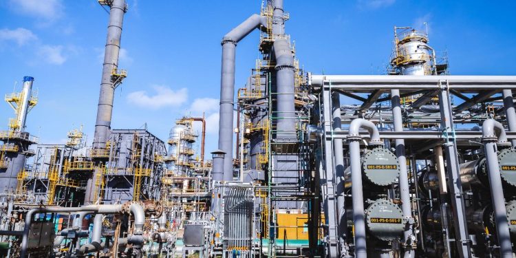 Hasta tomar decisión del fondo: Juzgado ordenó a la Dian abstenerse de embargar a Reficar