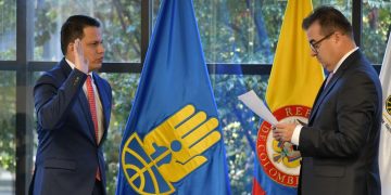 Contraloría imputa responsabilidad fiscal a Olmedo López y Sneyder Pinilla por compra de carrotanques