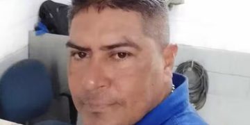 Muere motociclista en accidente nocturno en la Vía Las Flores hacia La Playa