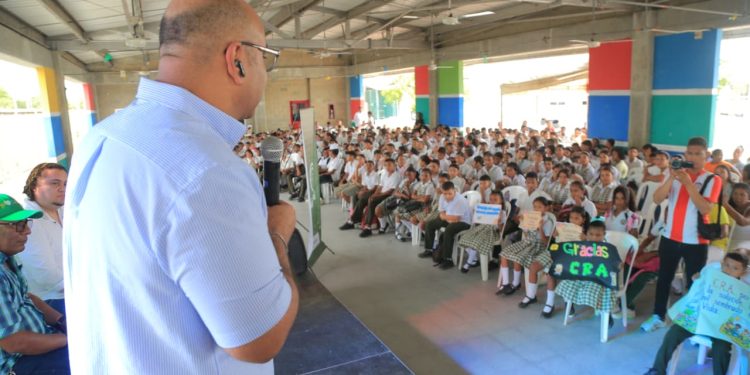 C.R.A. inaugura la primera Escuela Energética del Atlántico en Candelaria: un modelo pionero de educación sostenible