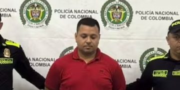 Capturan en Santa Marta a hombre que tenía siete armas de fuego y municiones en su poder