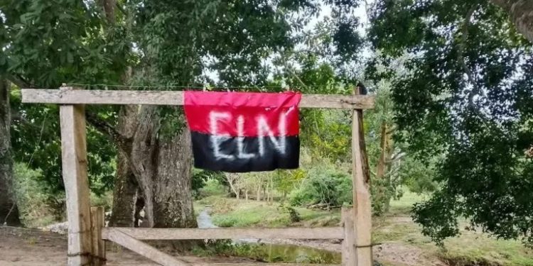 Investigan aparición de bandera alusiva al ELN en zona rural del Carmen de Bolívar