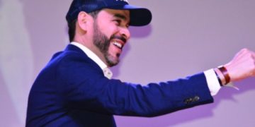 Abelardo de la Espriella supera los 4 millones de firmas y asegura su candidatura presidencial