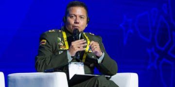 Policía niega irregularidades en uso de avión Legacy para viaje del director a cumbre de Interpol