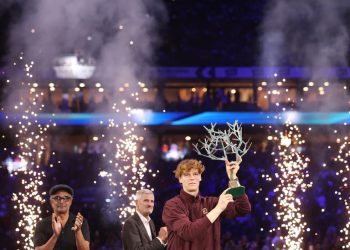 Jannik Sinner vuelve a brillar: el italiano conquista París y recupera el número uno del mundo