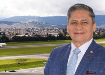 José Henry Pinto presenta su renuncia como director de la Aeronáutica Civil