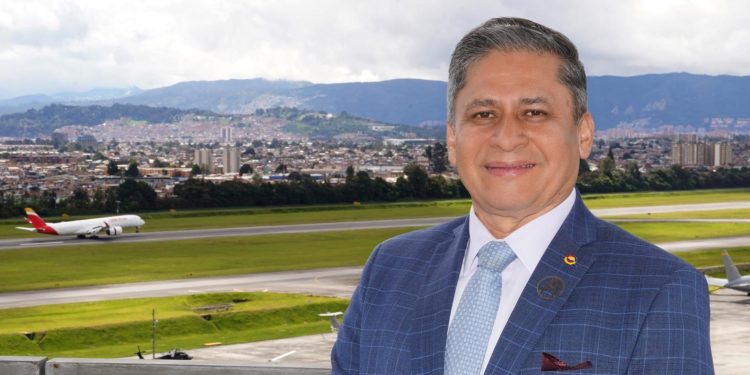 José Henry Pinto presenta su renuncia como director de la Aeronáutica Civil