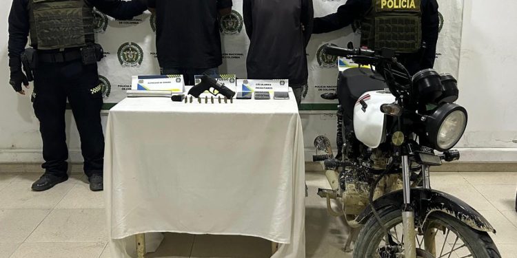 Golpe al “Clan del Golfo” en Bolívar: capturan a dos presuntos sicarios con pistola y supresor