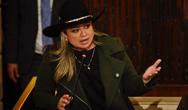 Congresistas destacan fortaleza de Germán Vargas Lleras tras su reaparición política