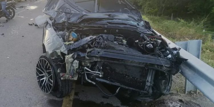 Grave accidente en la vía Valledupar–La Paz: conductor salió expulsado del vehículo y está en estado crítico