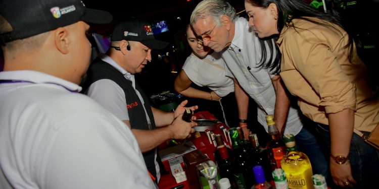 En Expodrinks 2025, gobernador Verano habló de la importancia de consumir licor legal
