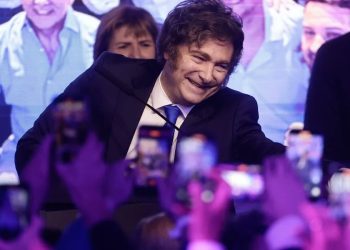 Milei viaja a EE. UU. tras su triunfo electoral y con el respaldo de Donald Trump