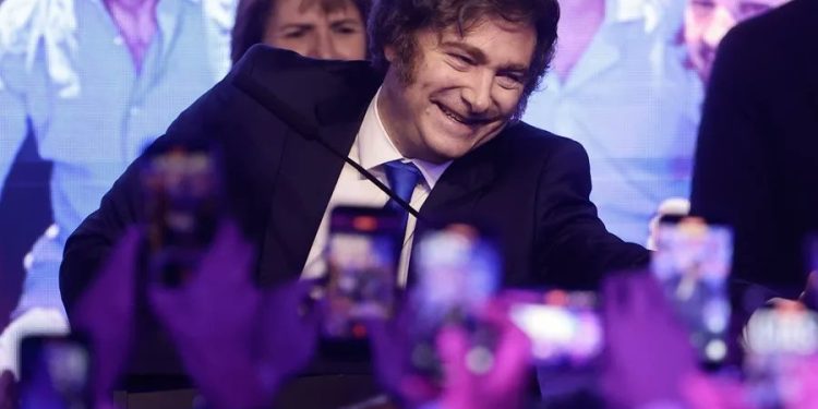 Milei viaja a EE. UU. tras su triunfo electoral y con el respaldo de Donald Trump