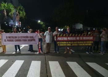 Comunidad de Riomar protesta contra la instalación de una estación de Policía en el parque Bosques del Norte
