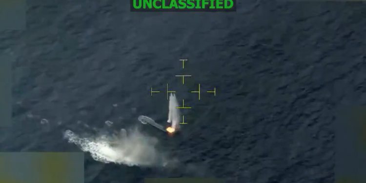 Comando Sur de EE. UU. destruyó semisumergible del narcotráfico en el Pacífico Oriental