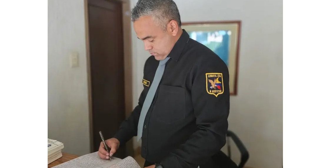 Salario mínimo y reforma laboral: la tormenta perfecta que amenaza miles de empleos de porteros en Colombia