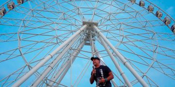 La ‘Luna del Río’ ya brilla en Barranquilla tras su inauguración