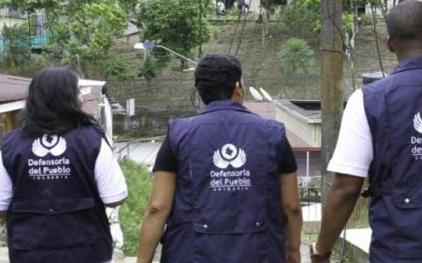 Defensoría exige cese de combates entre ELN y disidencias en el Catatumbo tras desplazamiento masivo