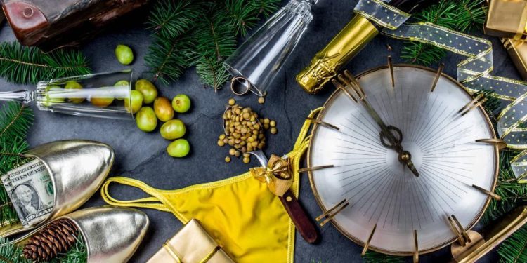 Entre uvas, amarillo y agüeros: así despide la Costa Caribe el Año Nuevo