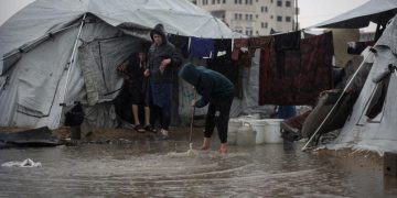 Lluvias torrenciales en Gaza provocan el desplazamiento de más de 1.500 personas