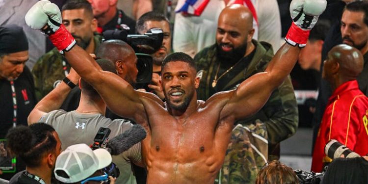 Anthony Joshua se vio involucrado en grave accidente de tránsito en Nigeria que dejó dos muertos