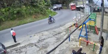 Bus con 25 pasajeros cayó a un abismo y dejó 12 heridos en Antioquia