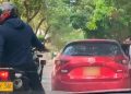 Video: delincuentes en motocicleta atracaron a un hombre en el barrio Villa Carolina, en Barranquilla