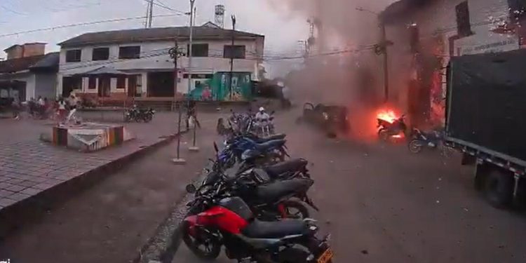 Nuevo atentado en el Cauca: ‘motocicleta-bomba’ dejó más de 10 heridos