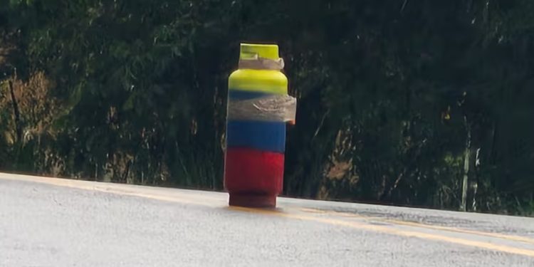 Autoridades desactivan cilindro con explosivos en corredor vial Cali–Buenaventura