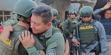 Más de 7 horas de terror en Cauca: disidencias atacan Buenos Aires, dejan siete heridos y destruyen el municipio