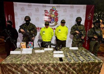 Ejército y Fuerza Pública incautan importante arsenal del Clan del Golfo en San Pablo, Bolívar
