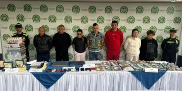 Judicializan a ocho personas por red de contrabando de textiles asiáticos y lavado de activos