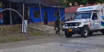 Ataque con explosivos lanzados desde un dron deja un policía herido en Patía, Cauca