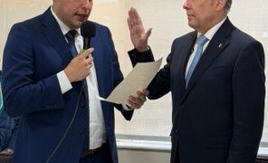 Efraín Cepeda, nuevo presidente del Partido Conservador