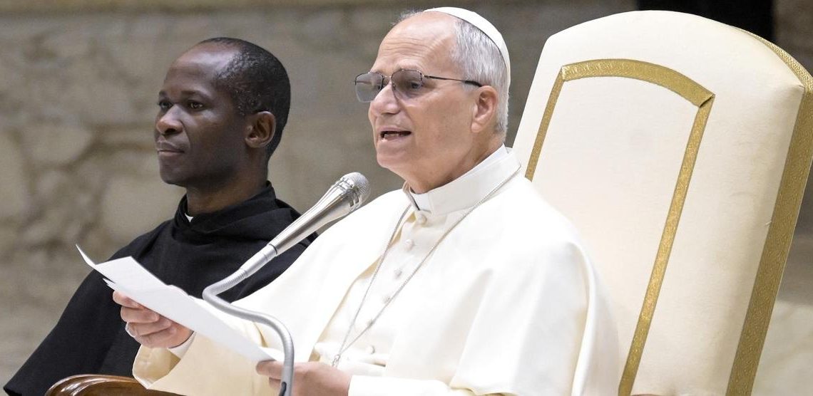 Orar para que todos “los niños del mundo puedan vivir en la paz”, pidió el Papa