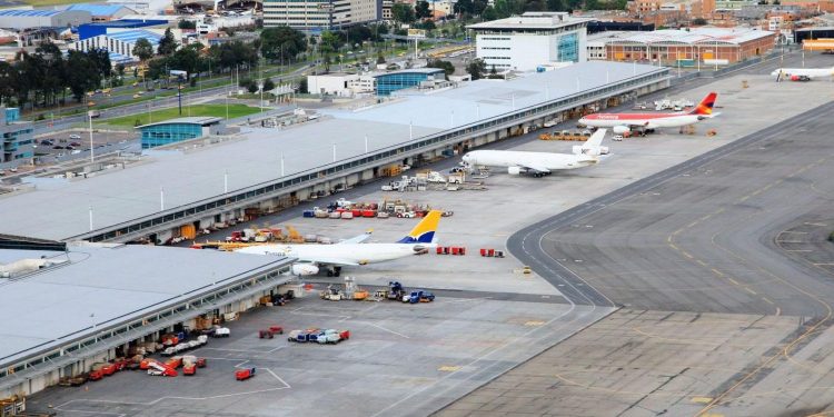 Colombia se prepara para movilizar 7,4 millones de pasajeros en temporada alta de fin de año