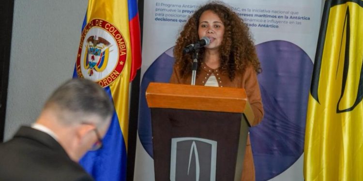 “No es cierto que se esté desfinanciando la formación de alto nivel”: MinCiencias responde a Colfuturo