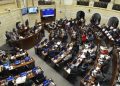 Choque de poderes: Congreso convoca sesiones extras para revisar emergencia económica y Gobierno responde