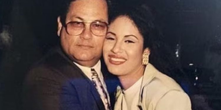 Muere Abraham Quintanilla, el guardián del legado de Selena