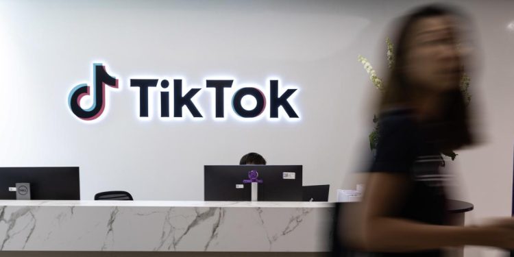 China advierte que cualquier acuerdo sobre TikTok en EE. UU. debe ajustarse a sus leyes