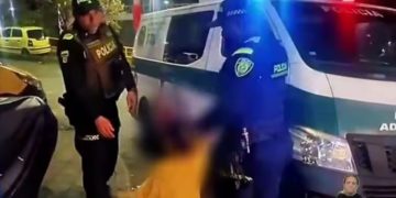 Policía rescata a niño de cinco años que permanecía solo y encerrado en una vivienda en Medellín