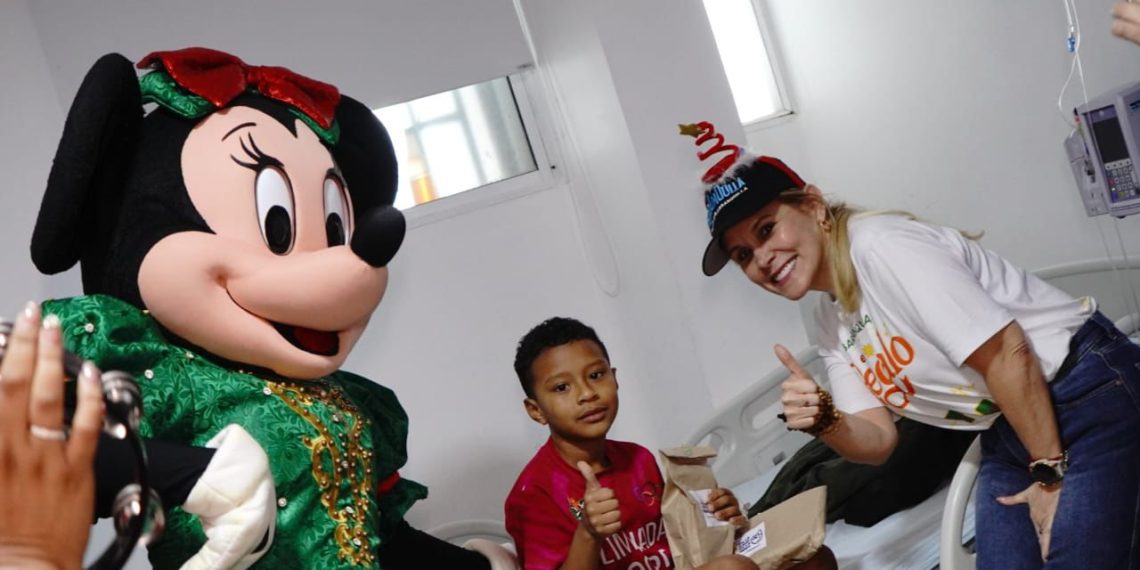 Con la Caravana de la Alegría, Distrito lleva felicidad y esperanza a niños hospitalizados