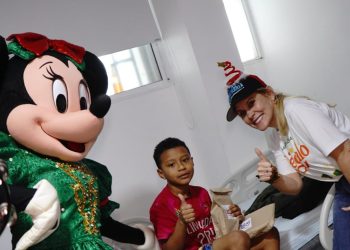 Con la Caravana de la Alegría, Distrito lleva felicidad y esperanza a niños hospitalizados