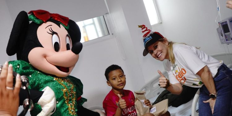 Con la Caravana de la Alegría, Distrito lleva felicidad y esperanza a niños hospitalizados