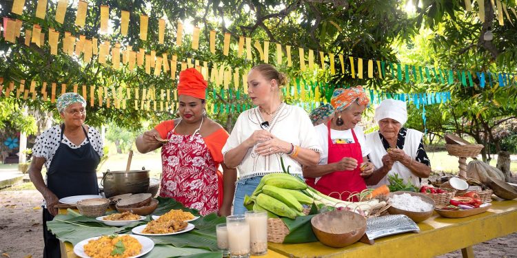 Mujeres y artesanos del Atlántico fortalecen su autonomía económica con programas liderados por la Primera Gestora