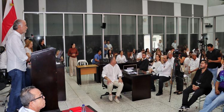 Gobernador Verano destacó avances de su gestión en clausura de sesiones ordinarias de la Asamblea Departamental