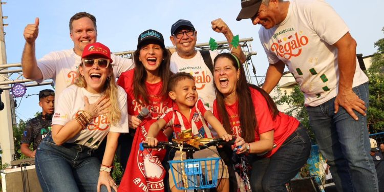 Más de 40.000 regalos llenaron de alegría la Navidad de los niños de Barranquilla