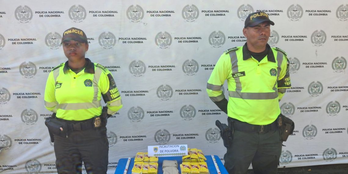 Policía de Tránsito frustra transporte de pólvora ilegal en la vía San Onofre–Cartagena