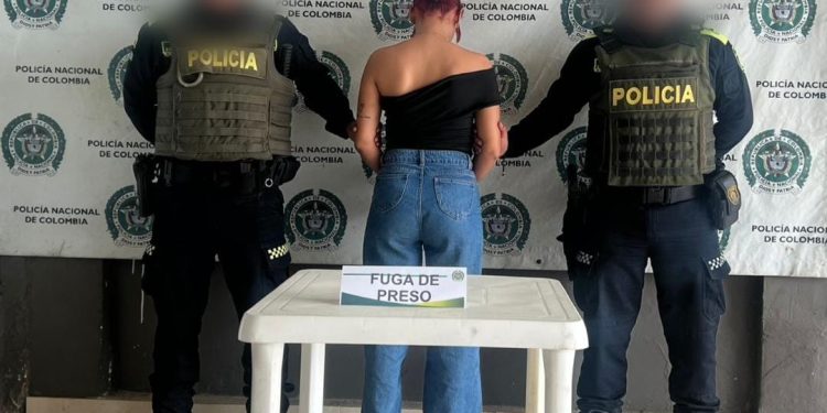 Capturan a mujer que portaba brazalete del INPEC en El Carmen de Bolívar