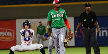 Caimanes arrasó a Toros con noche perfecta en el Édgar Rentería